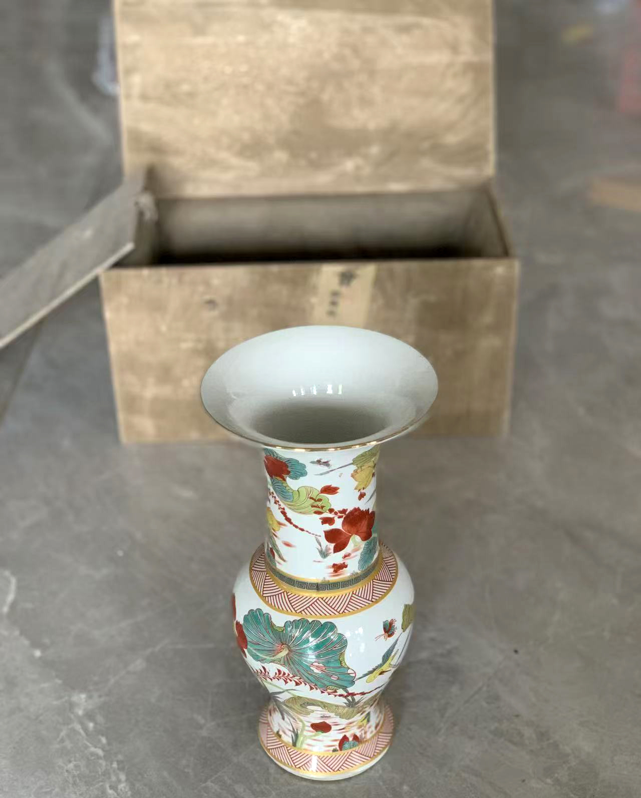 珐瑯彩花瓶BA0001