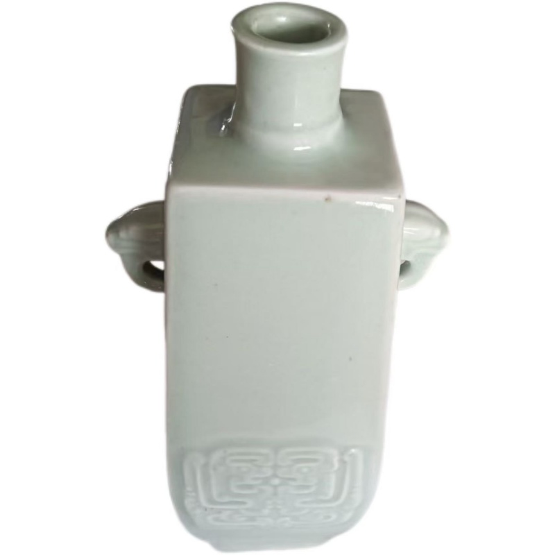 元代青釉双耳浮雕饕餮面纹瓶AA0016