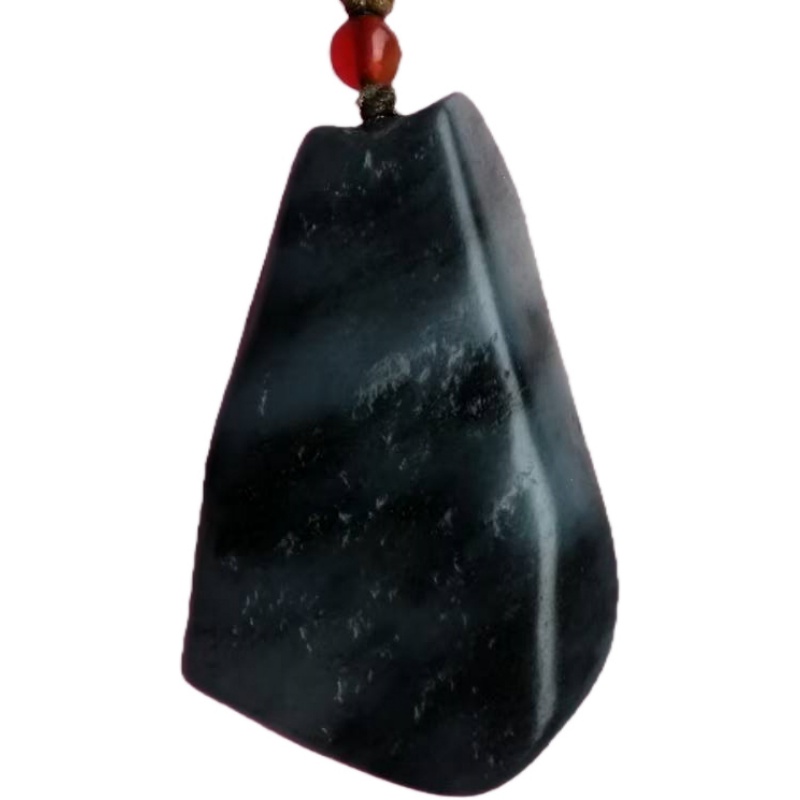 和田玉青花籽料纯天然形成的挂件AG0238