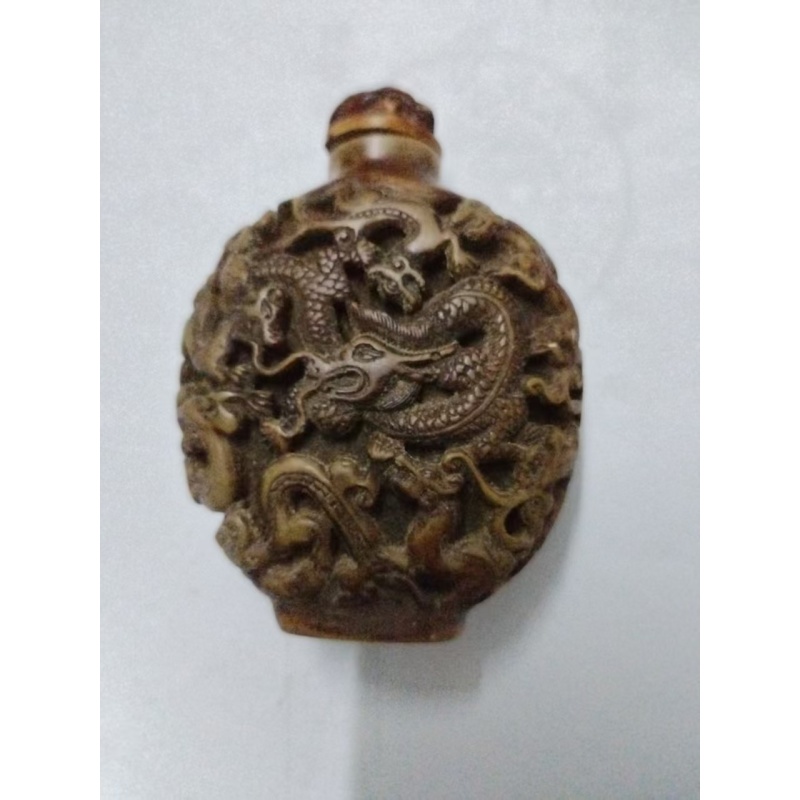 高浮雕龙纹鼻烟壶AB04007